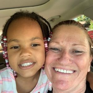 Meet your Posher, Cindy